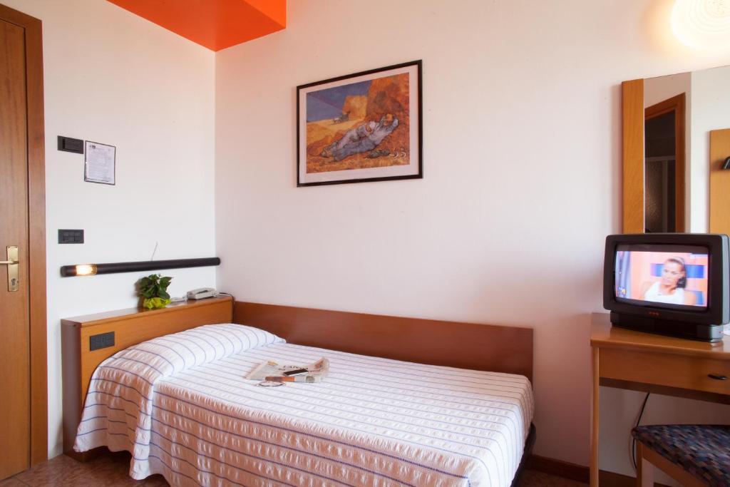 Hotel Pace Torri Del Benaco Cameră foto